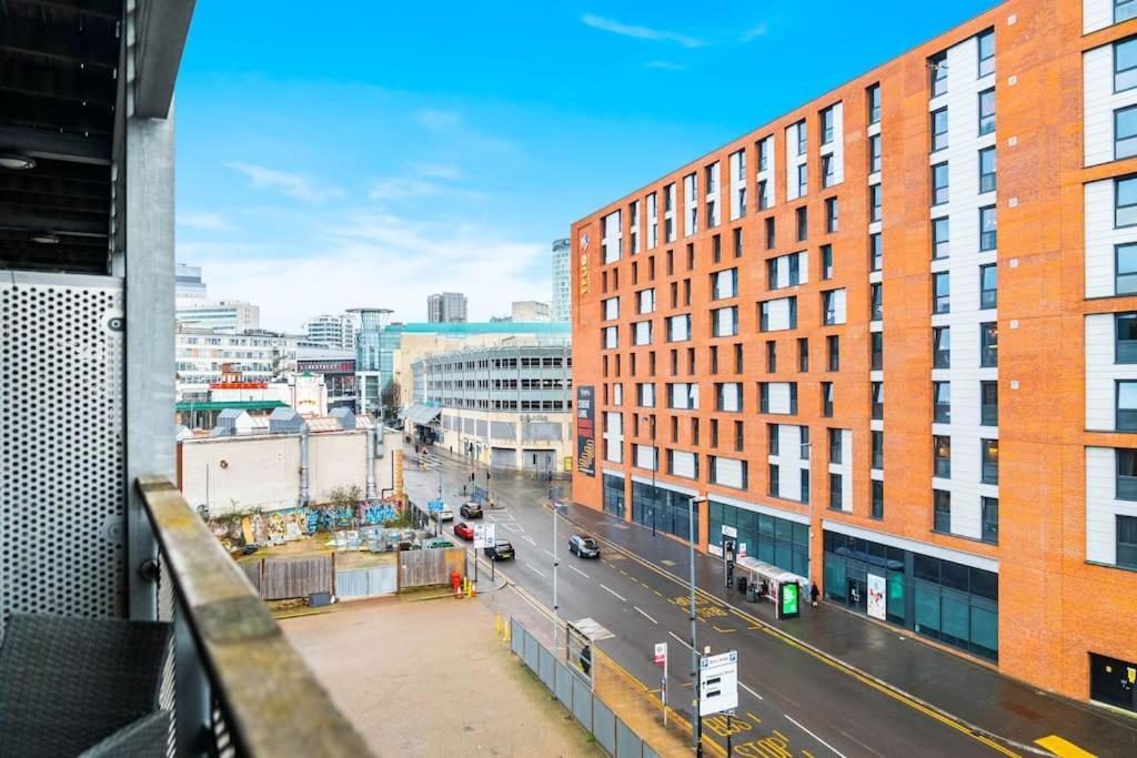 Funky Arcadian Centre Apartment By Azura Nights Birmingham Exterior photo